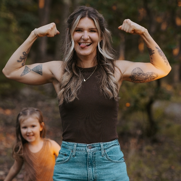 Meet your Posher, Dusty - Picture 9 of 11